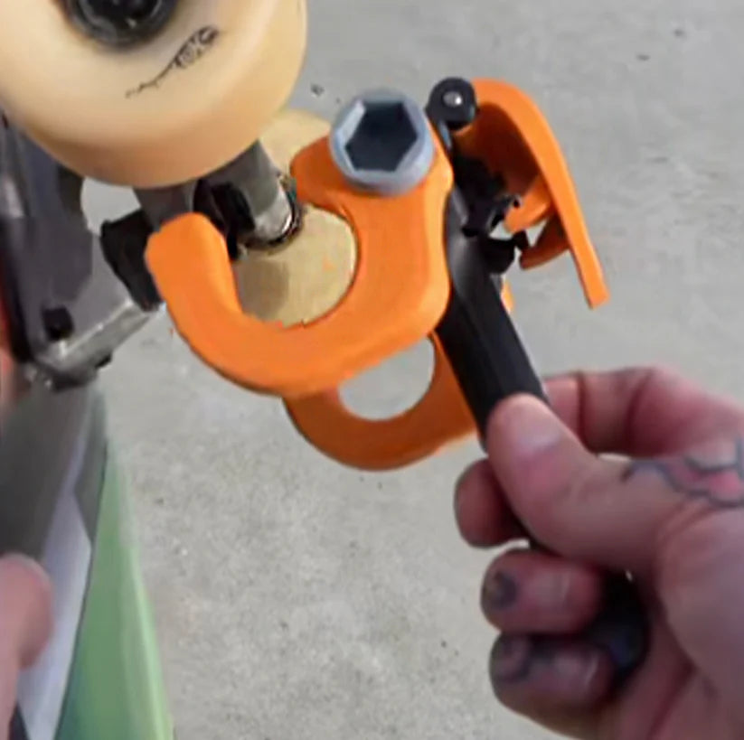 Portable Multi-Functional Skateboard Stand for Smarter Storage