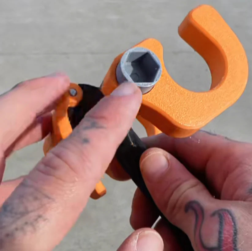 Portable Multi-Functional Skateboard Stand for Smarter Storage