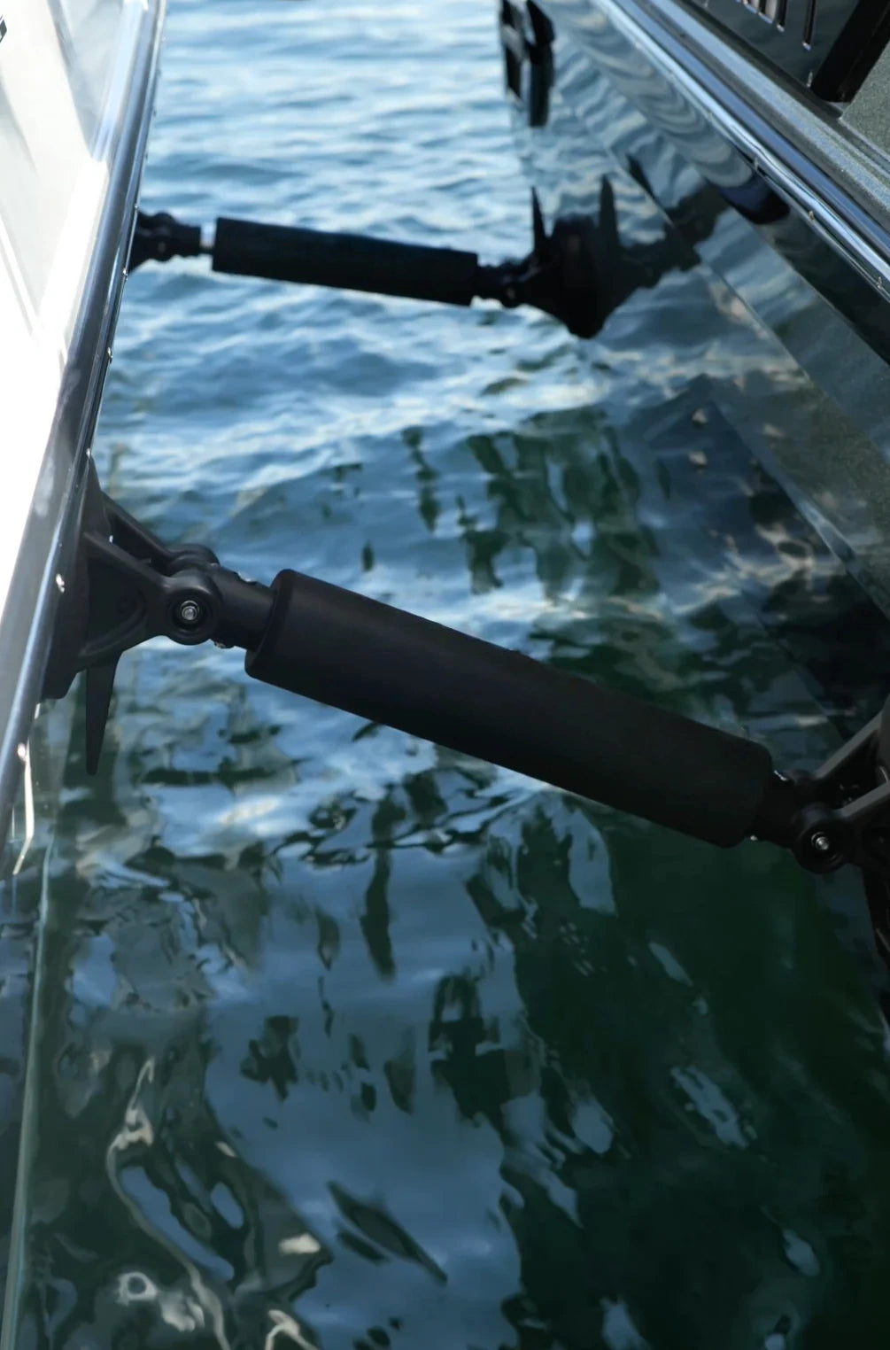 Suction Up V2 – Ultimate Boat Protection for Smooth Floating